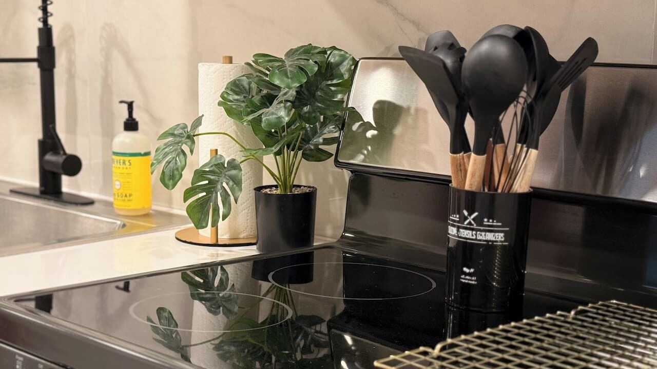 Photo of Kitchen in Peak's Suburban Addition