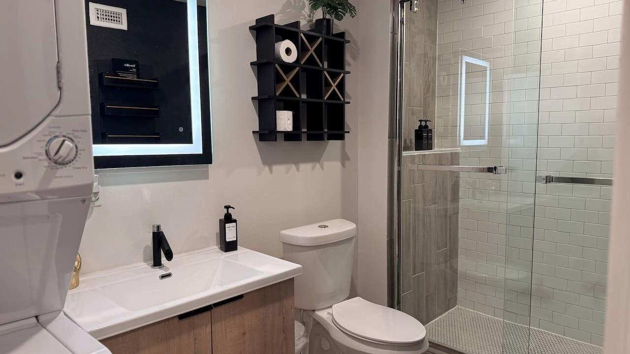 Photo of Bathroom in Peak's Suburban Addition
