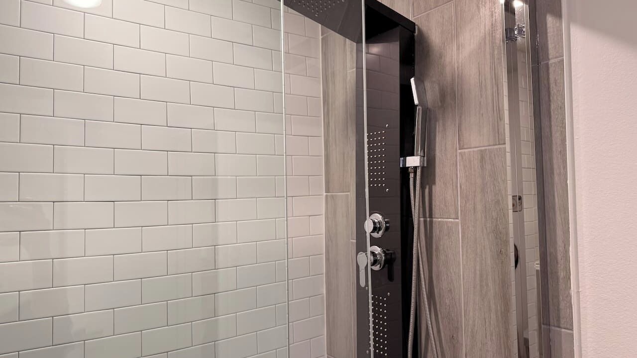 Photo of Bathroom in Peak's Suburban Addition