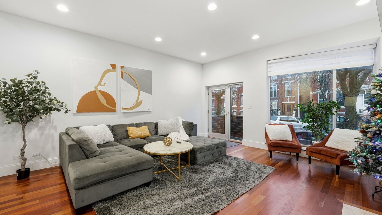 Photo of Livingroom in Wicker Park