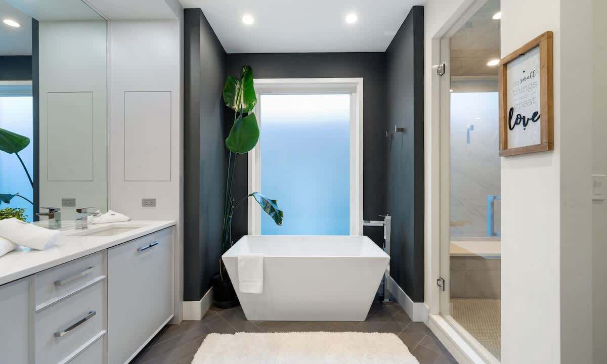 Photo of Bathroom in Wicker Park