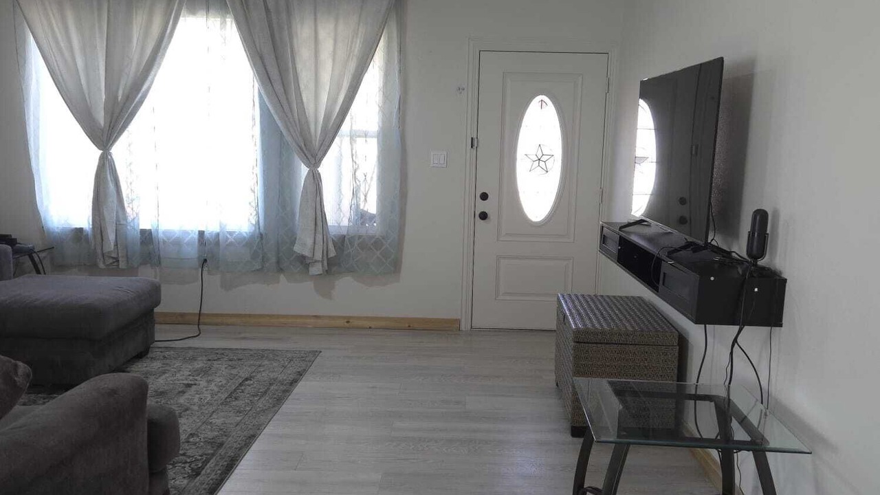 Photo of Livingroom in Irving