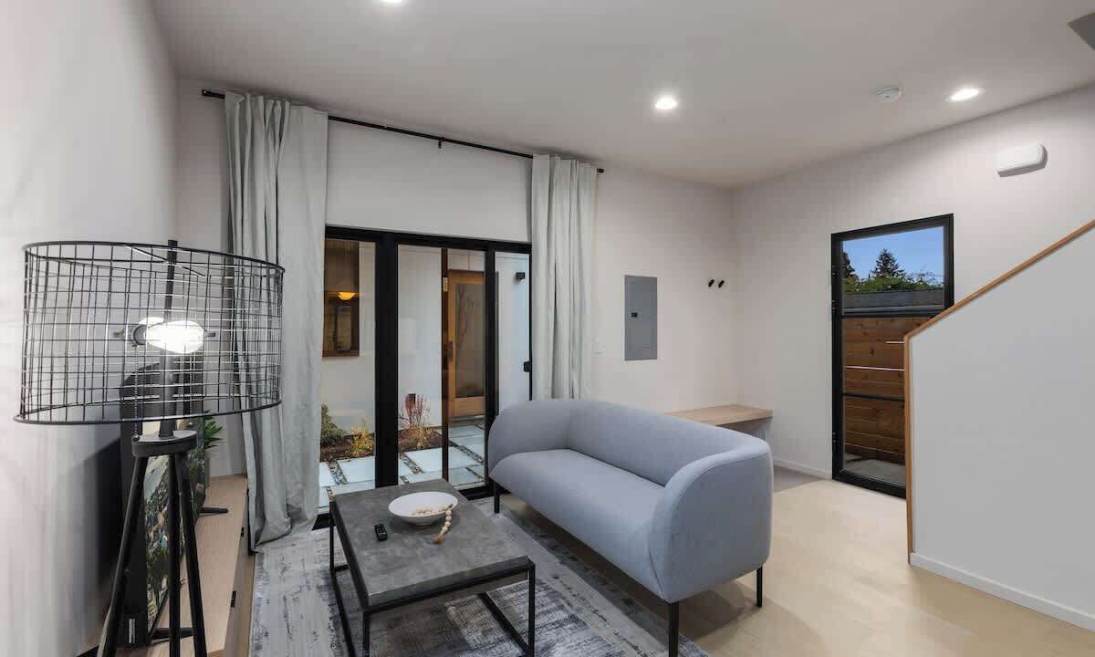 Photo of Livingroom in Crown Hill