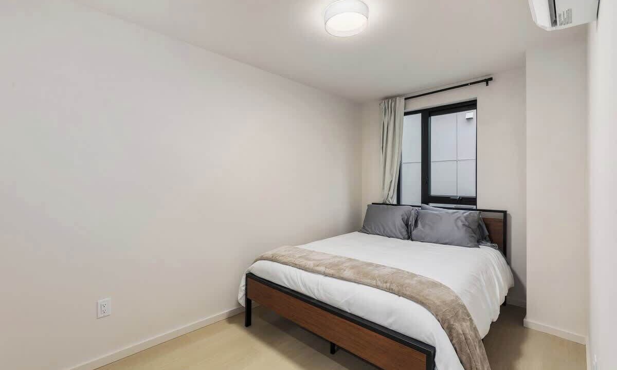 Photo of Bedroom in Crown Hill