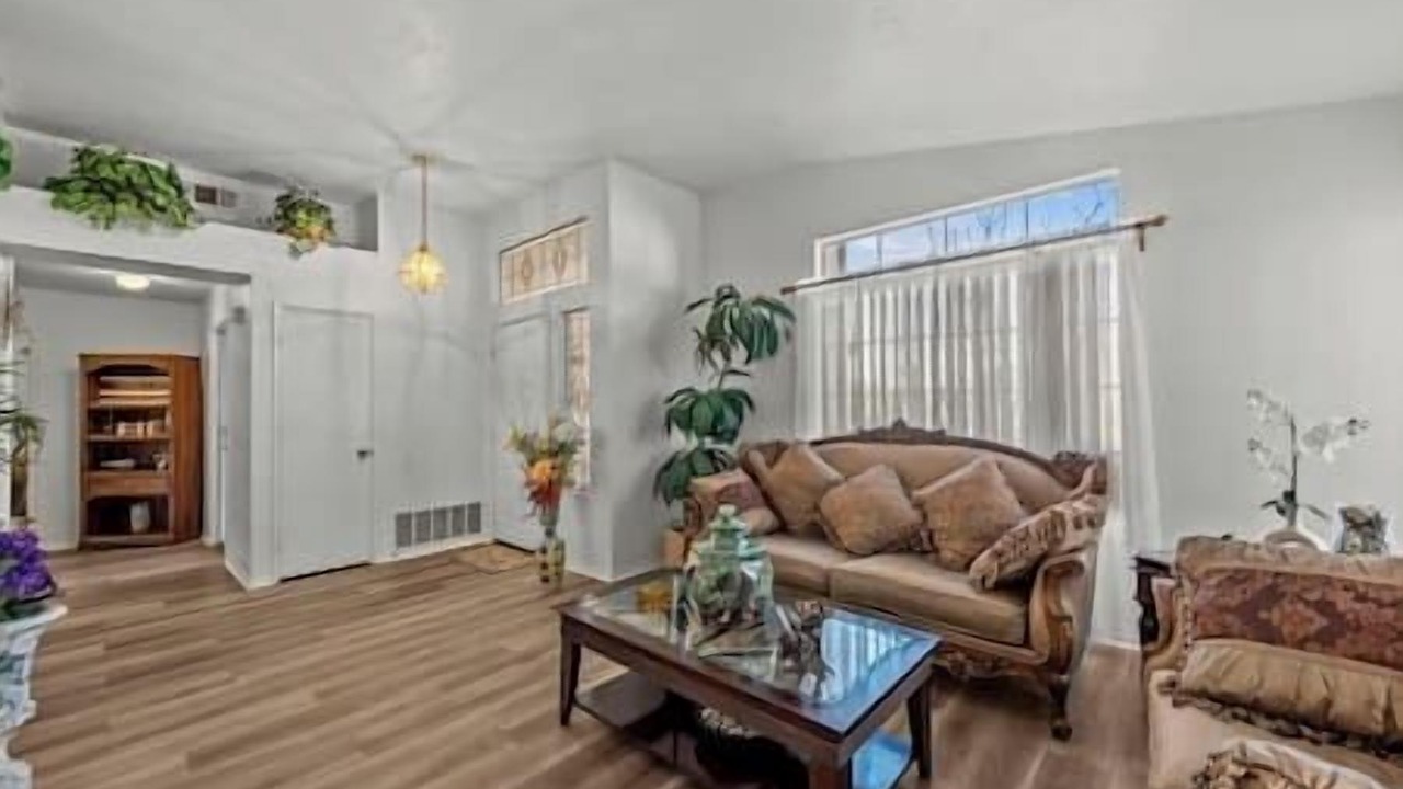 Photo of Livingroom in San Jacinto