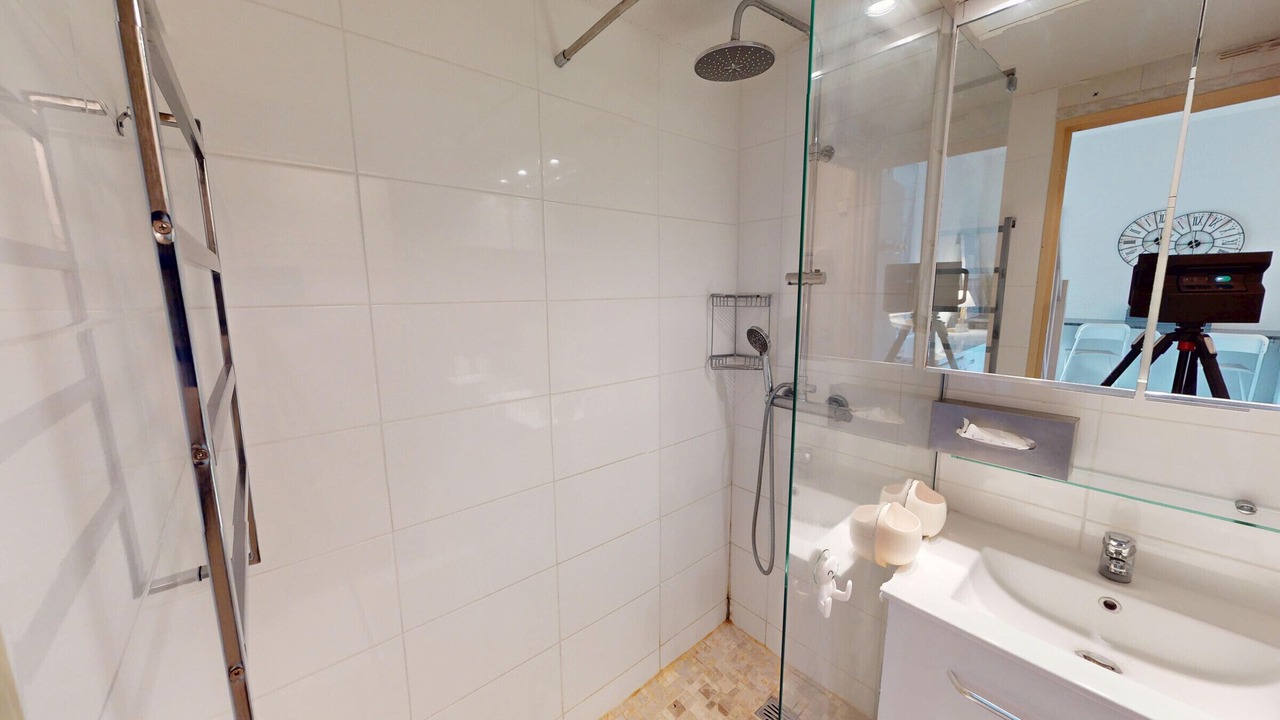 Photo of Bathroom in Vic-la-Gardiole