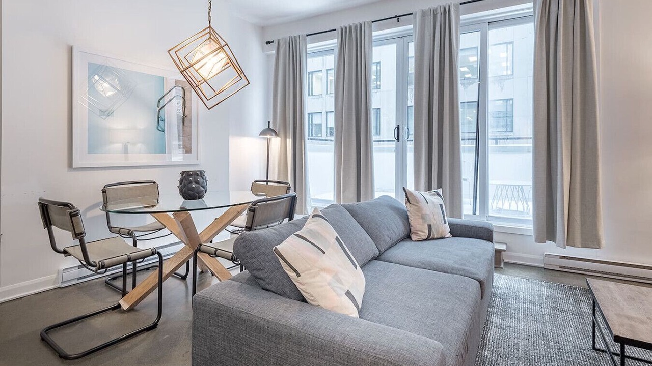 Photo of Livingroom in International District