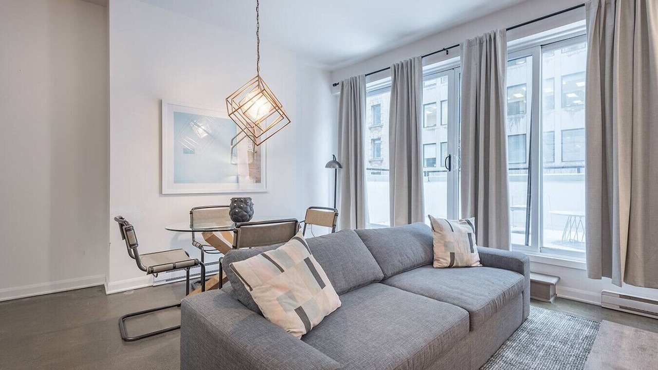 Photo of Livingroom in International District