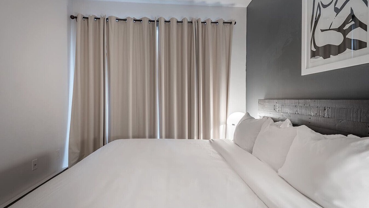 Photo of Bedroom in International District