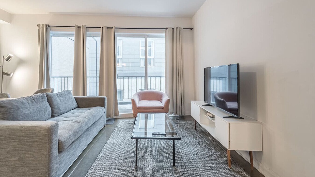 Photo of Livingroom in International District