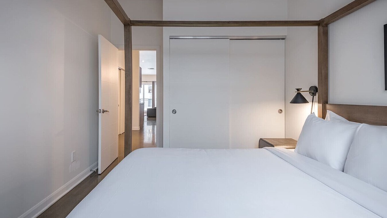 Photo of Bedroom in International District