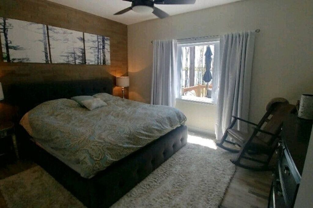 Photo of Bedroom in L'lle-du-Grand-Calumet