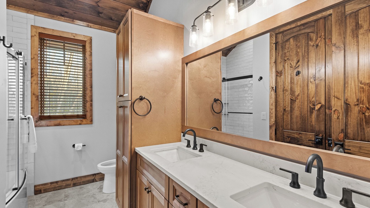 Photo of Bathroom in Beech Mountain