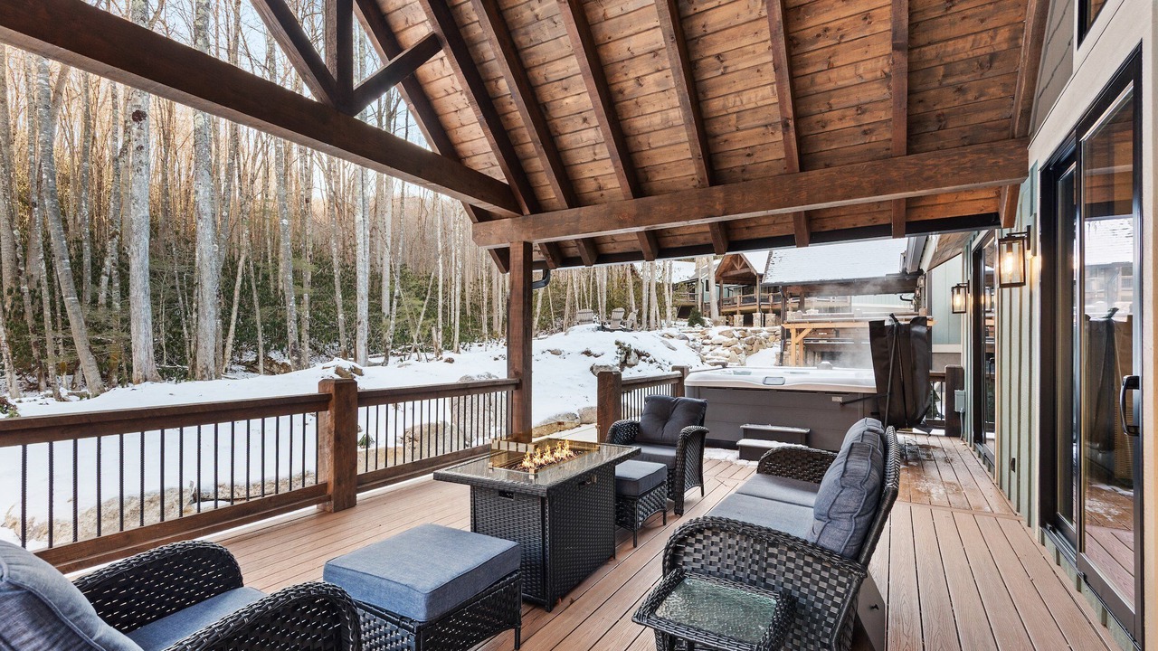 Photo of Patio Balcony in Beech Mountain