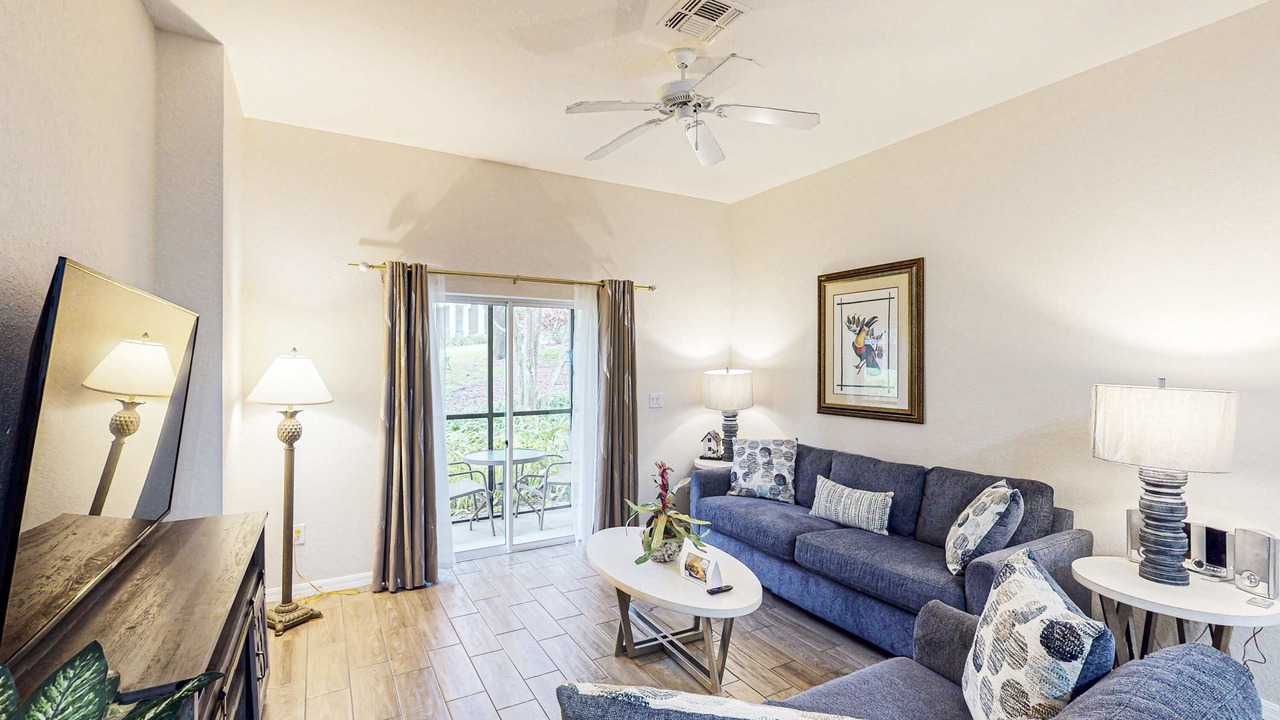 Photo of Livingroom in Bahama Bay