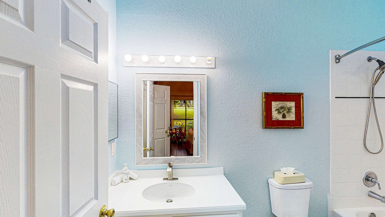 Photo of Bathroom in Bahama Bay