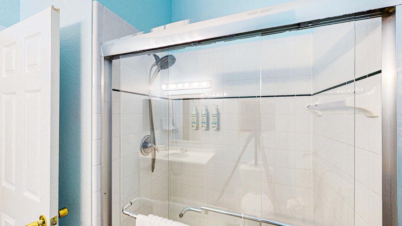 Photo of Bathroom in Bahama Bay