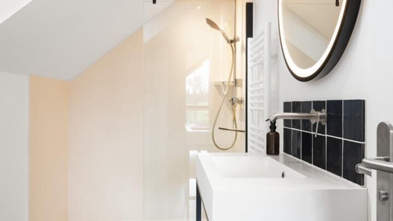 Photo of Bathroom in Biville-la-Baignarde