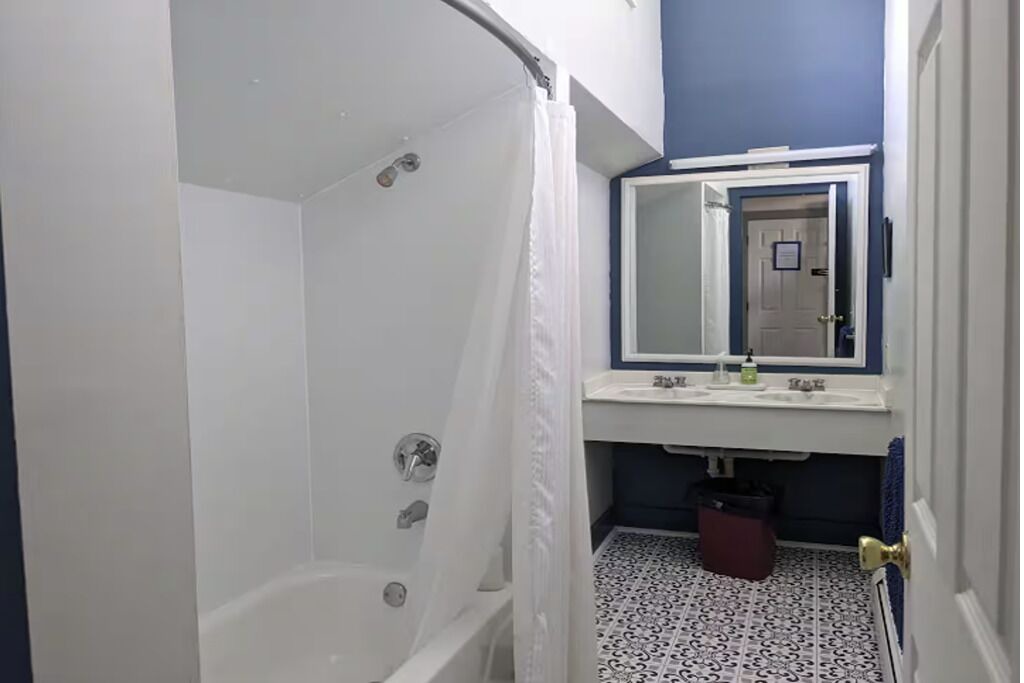 Photo of Bathroom in Simmonsville