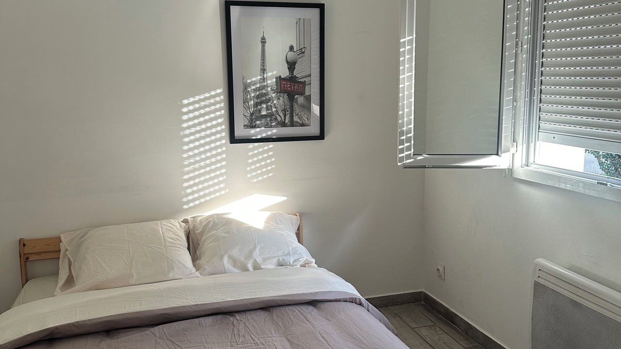 Photo of Bedroom in Argenteuil