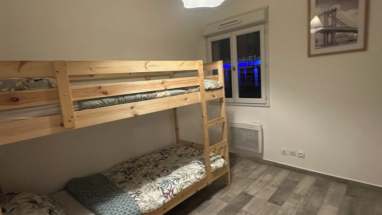 Photo of Bedroom in Argenteuil