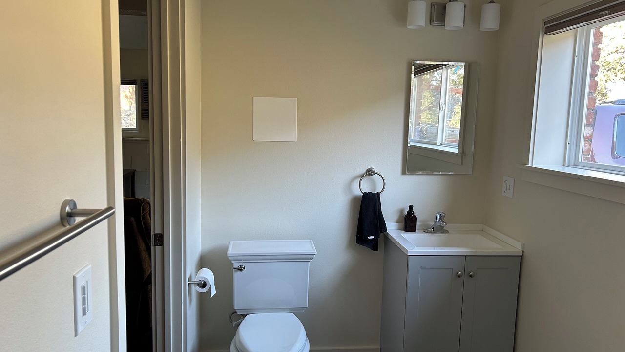 Photo of Bathroom in Canyon City