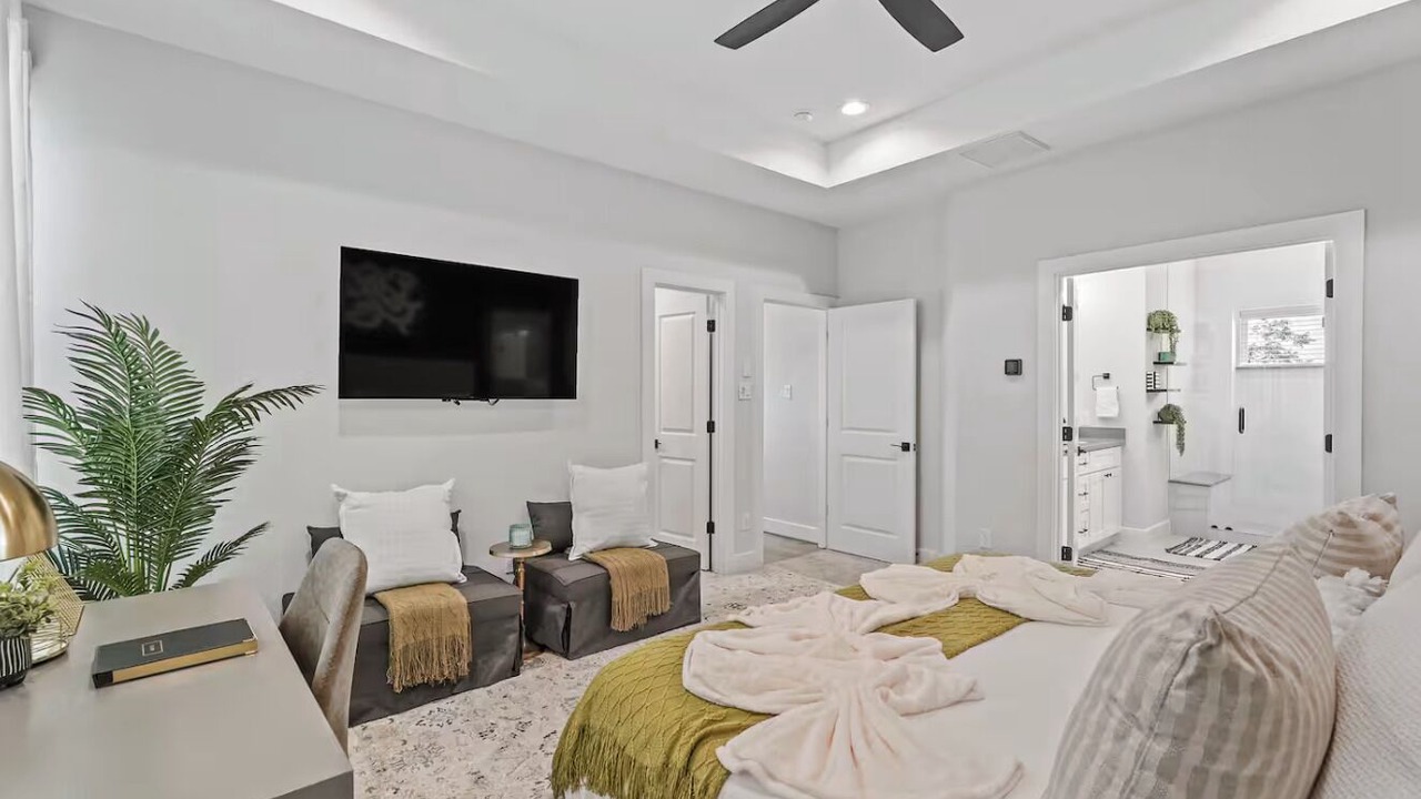 Photo of Bedroom in Shady Acres