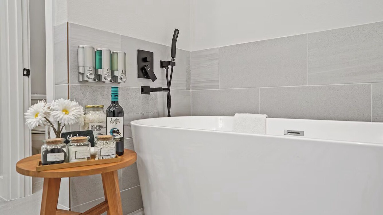 Photo of Bathroom in Shady Acres