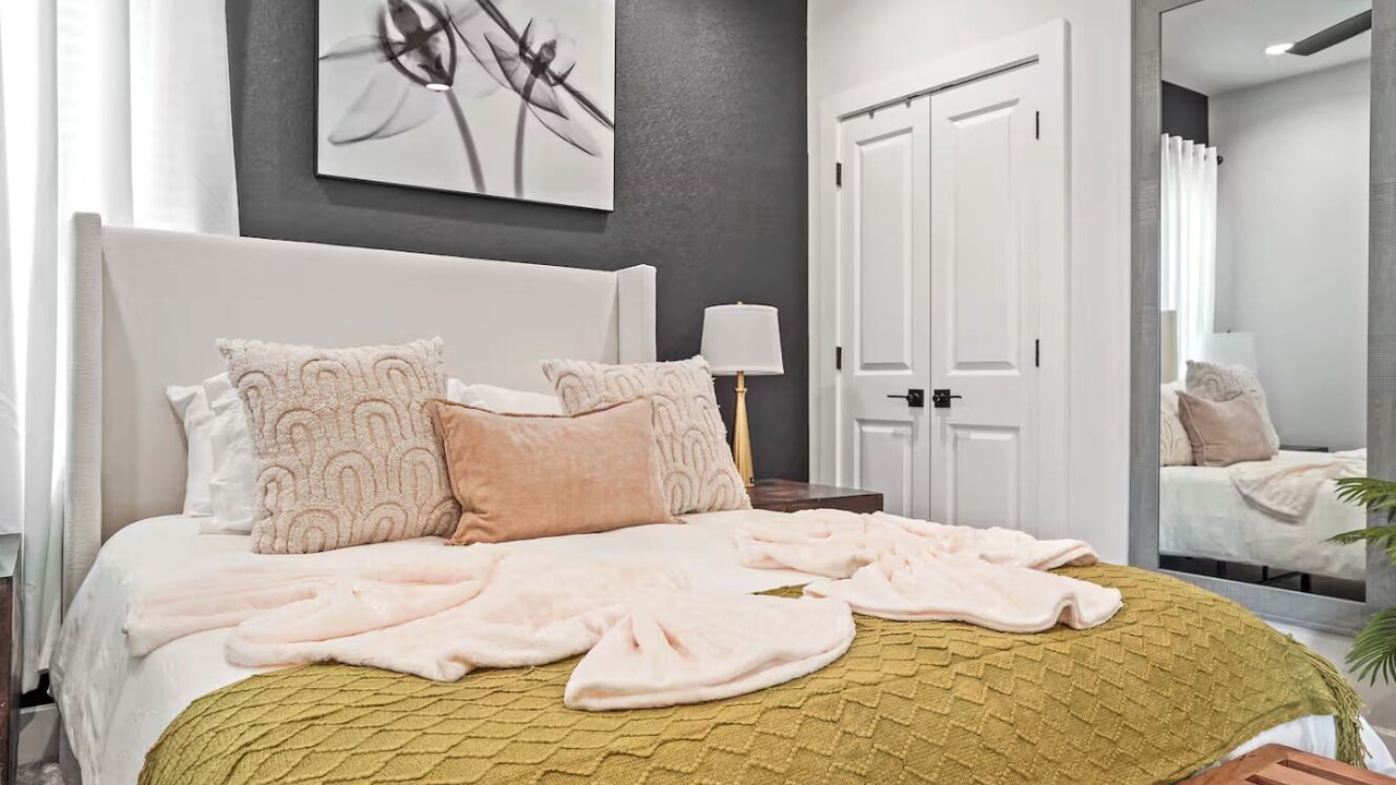 Photo of Bedroom in Shady Acres