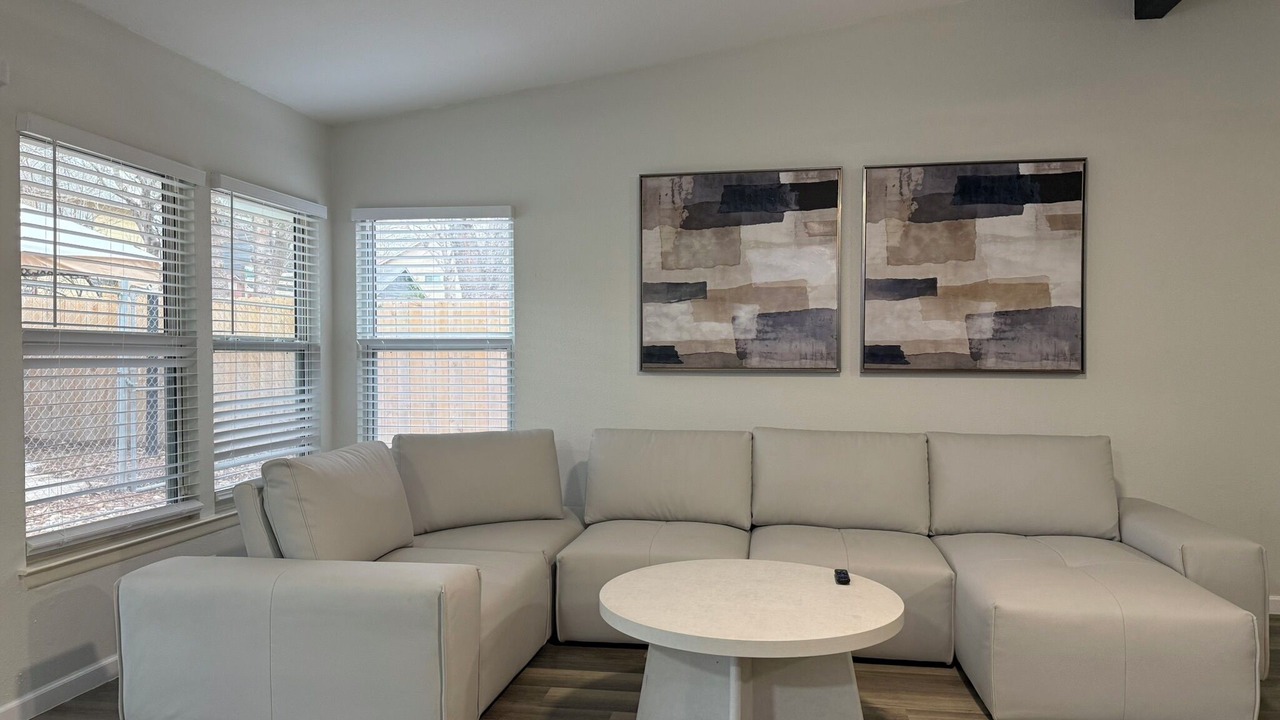 Photo of Livingroom in North San Antonio - SAT