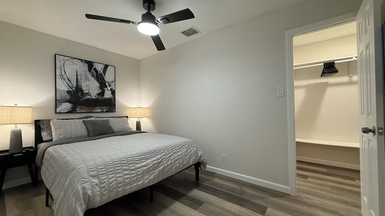 Photo of Bedroom in North San Antonio - SAT
