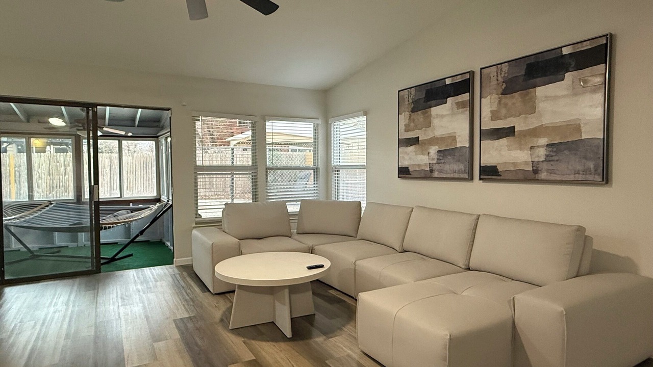 Photo of Livingroom in North San Antonio - SAT
