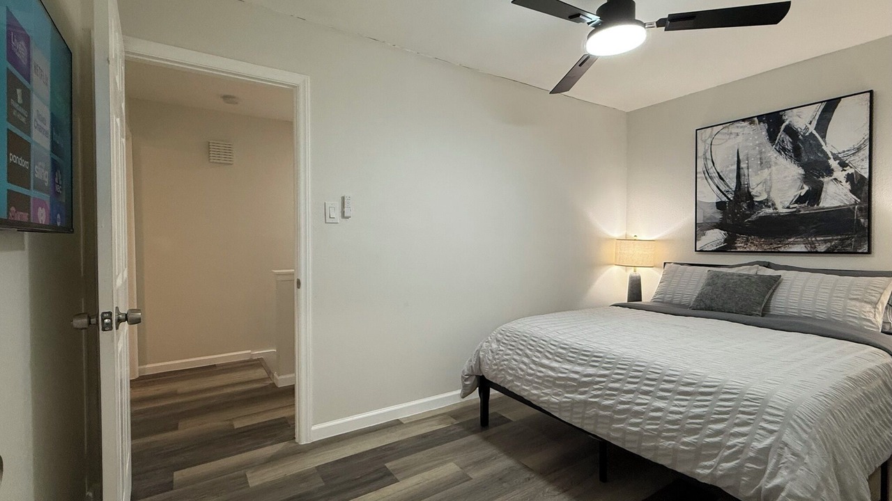 Photo of Bedroom in North San Antonio - SAT
