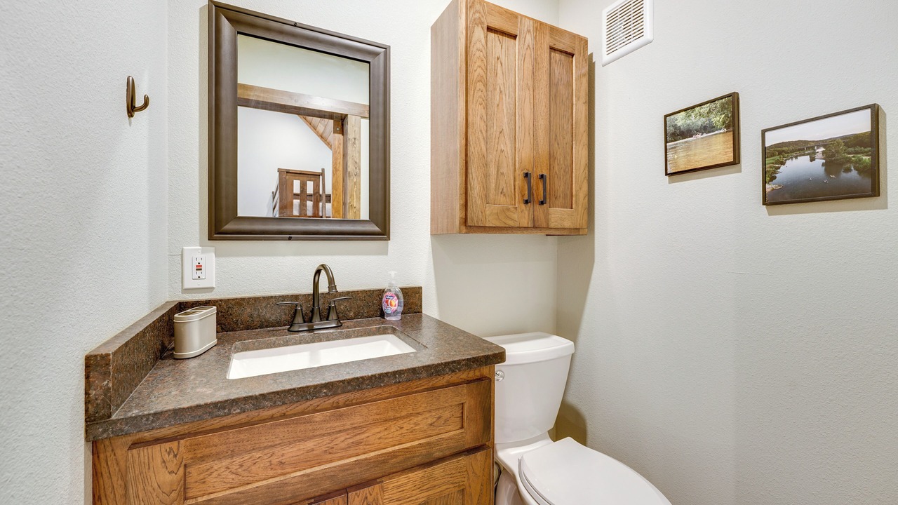 Photo of Bathroom in Ponce De Leon