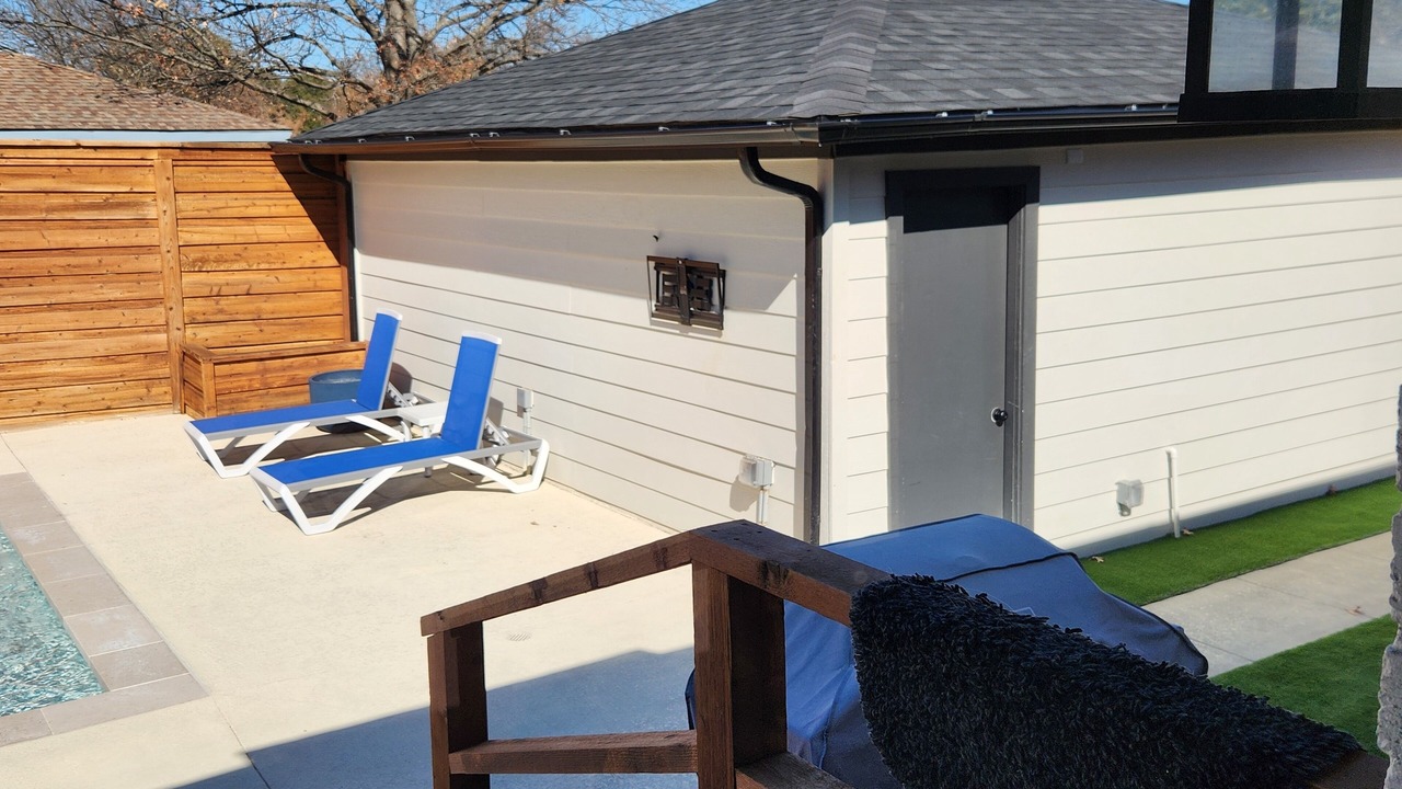 Photo of Outdoor in Old Lake Highlands
