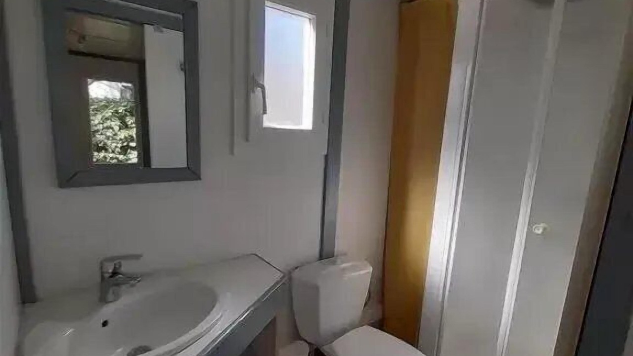 Photo of Bathroom in Junas