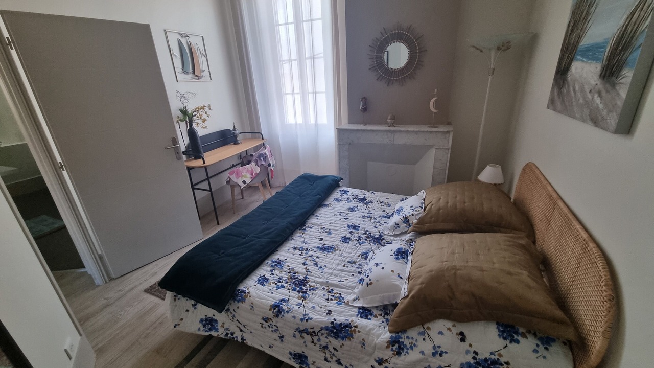 Photo of Bedroom in Montauban