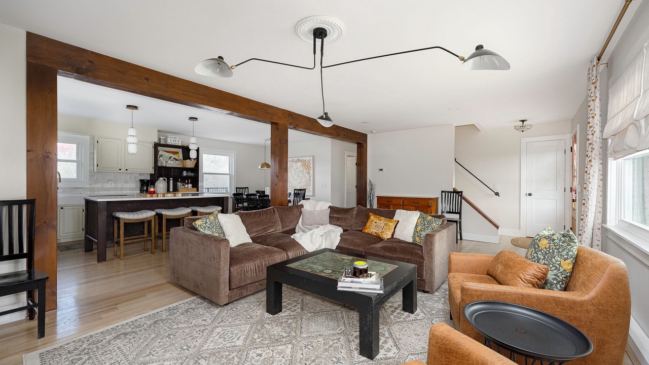 Photo of Livingroom in Old Chatham