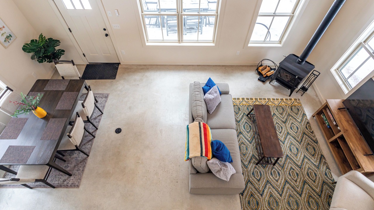 Photo of Livingroom in Jeffersonville