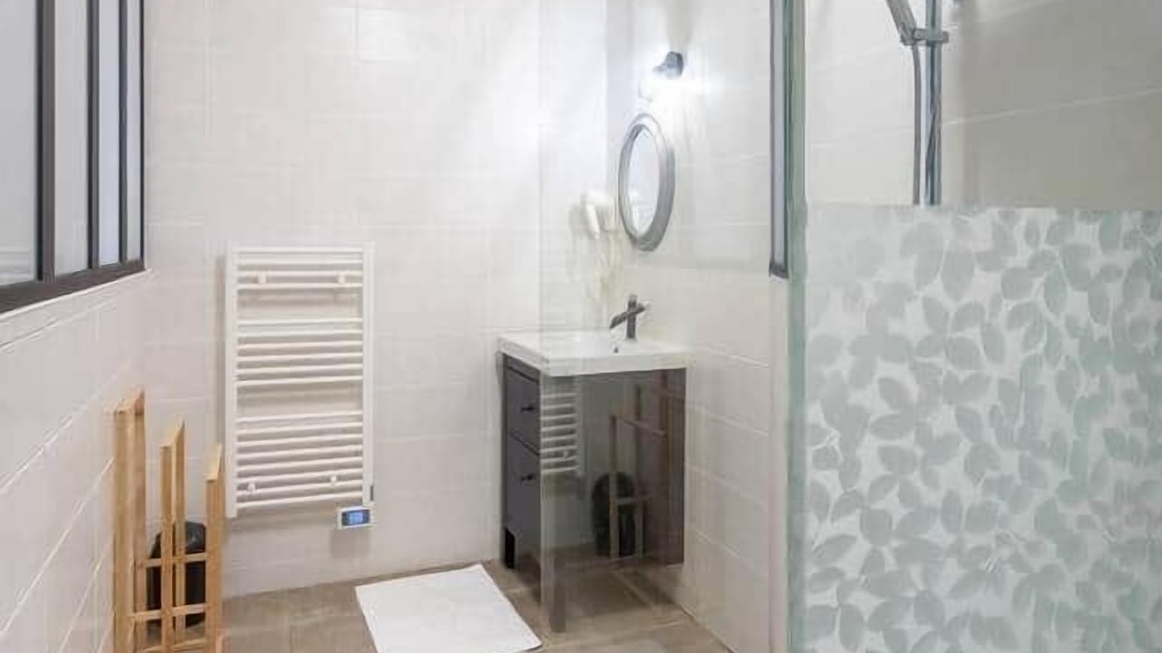 Photo of Bathroom in Merville