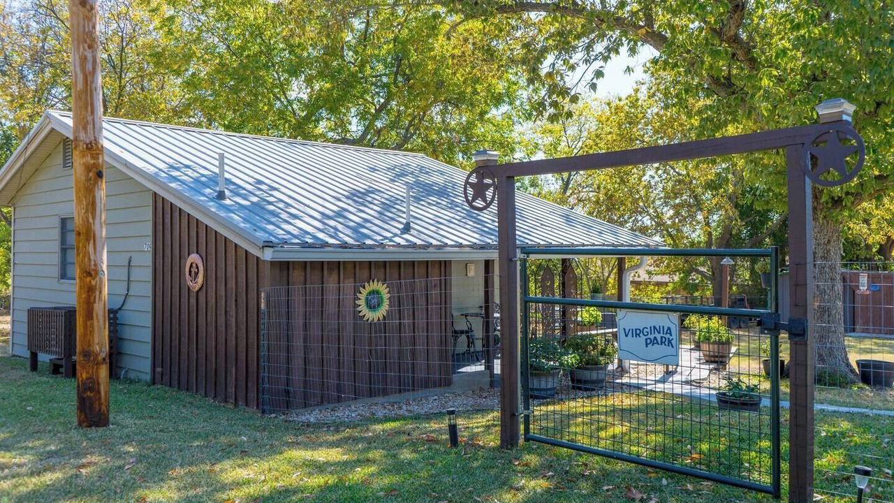Photo of Outdoor in Saint Jo