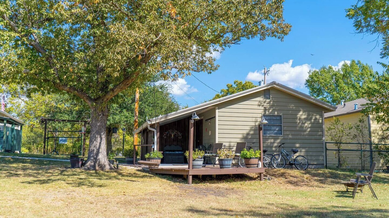 Photo of Outdoor in Saint Jo