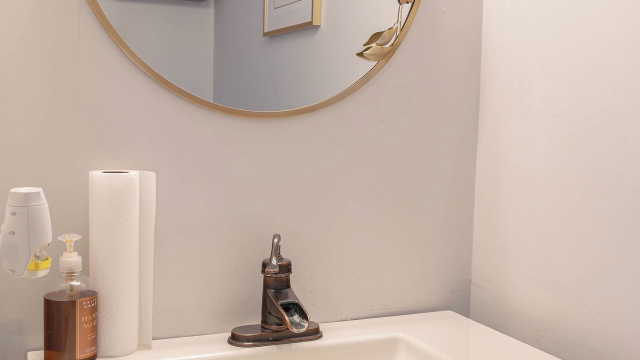 Photo of Bathroom in Southwest Arlington