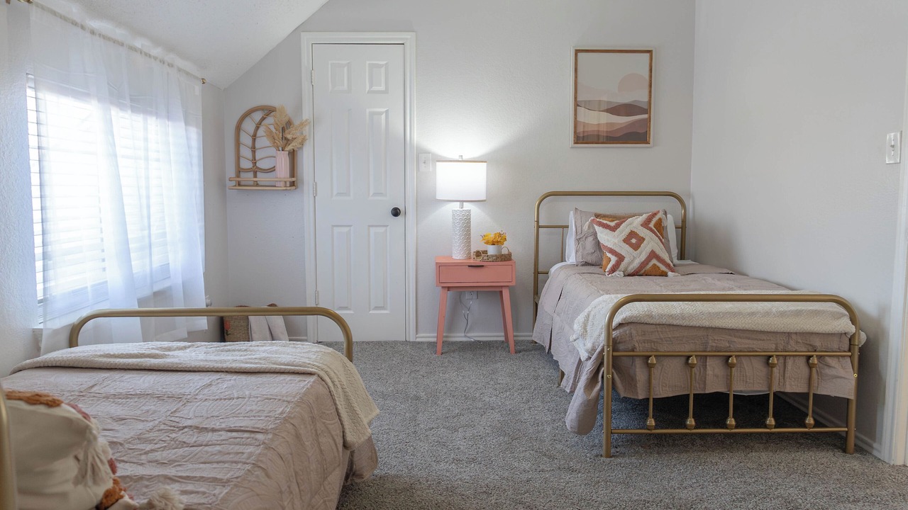 Photo of Bedroom in Southwest Arlington