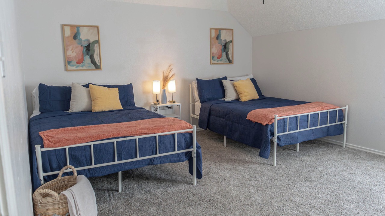 Photo of Bedroom in Southwest Arlington