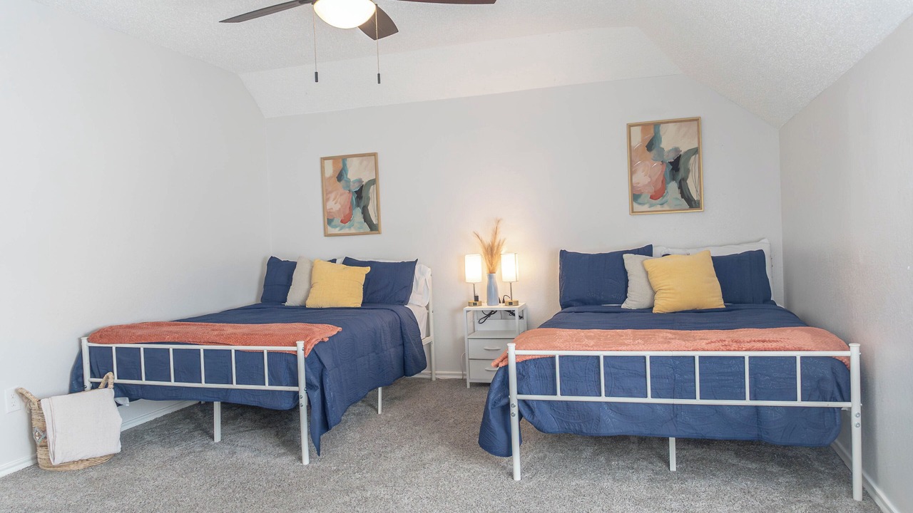 Photo of Bedroom in Southwest Arlington