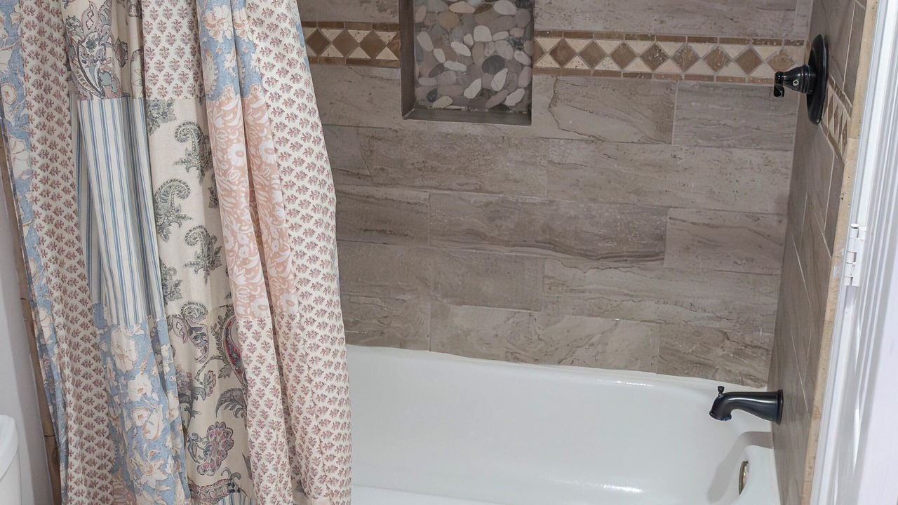 Photo of Bathroom in Southwest Arlington