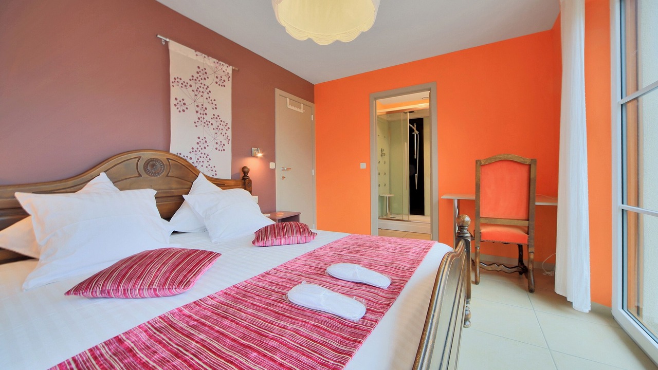 Photo of Bedroom in Esqueheries