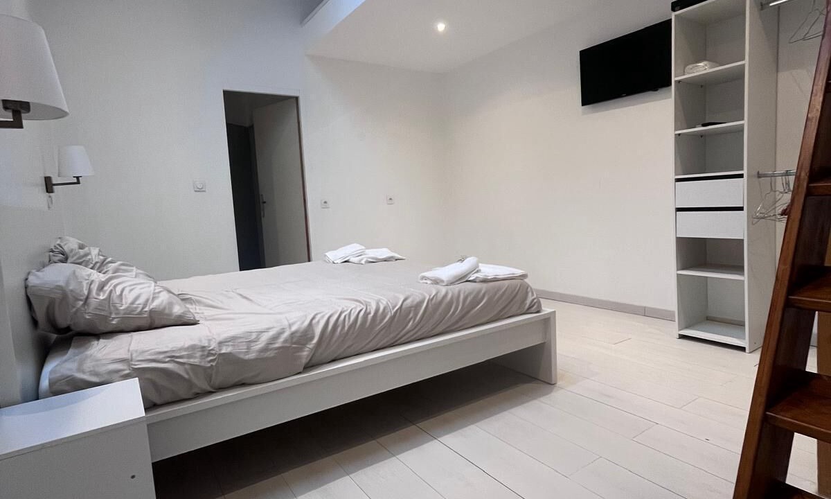Photo of Bedroom in Chasse-sur-Rhone