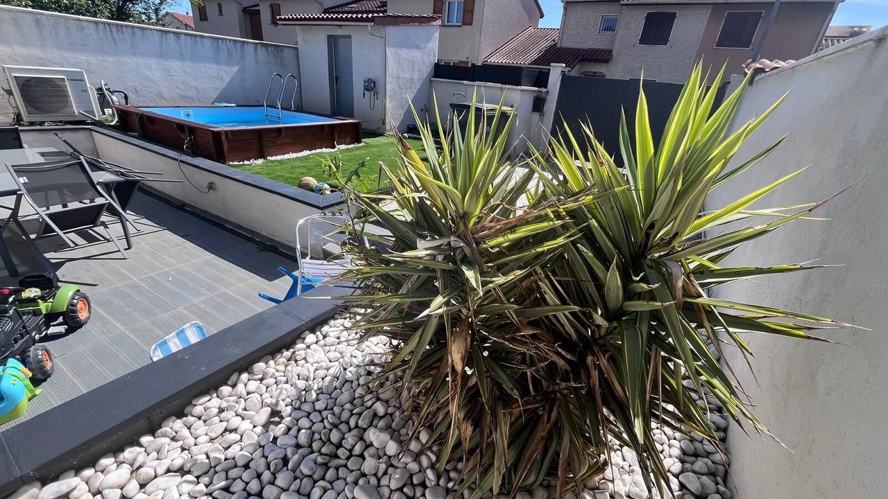 Photo of Outdoor in Chasse-sur-Rhone